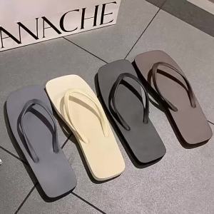 [Free Shipping] New Summer Flip-Flops in Solid Color Non-Slip Soft Sole Suitable for Couples Outdoor Wear Mens Beach Sandals