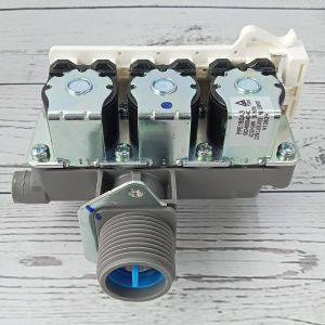 Van cấp nước máy giặt AQUA 3 cổng cửa ngang 220V kèm cảm biến màu trắng (FPE180A3)