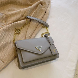 GUESS For 22x14x8cm Chain bag women casual shoulder bag versatile crossbody bag fashionable