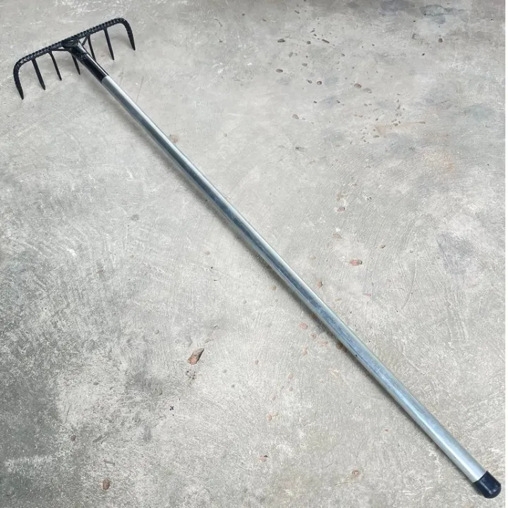 คราดเหล็กหนา 7 ฟัน พร้อมด้ามจับแข็งแรงทนทานสำหรับงานสวนหนัก