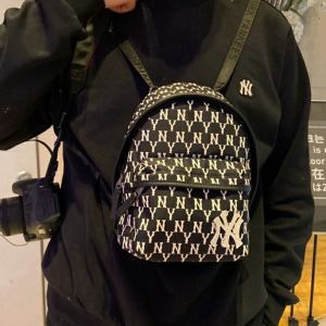 Balo nữ NY Kích thước: 19 x 24 x 10.5 (cm)