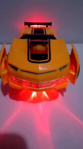 1PCS MAINAN MOBIL TERBARU BISA BERUBAH PAKE BATRE HADIAH ULANG TAHUN ANAK ANAK