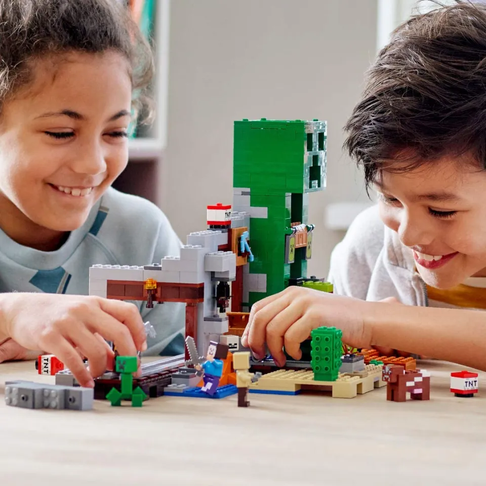 LEGO Minecraft The Creeper Mine 21155 Building Kit (834 Pieces