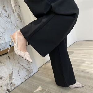 [ส่งเร็วพิเศษ!] รองเท้าส้นสูงหัวแหลม หนังPU สไตล์เกาหลี ทรงสวยแมทช์ได้ทุกชุดเรียบหรู