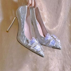รองเท้าส้นสูงโบว์เงินคริสตัลสำหรับผู้หญิง ส้นบาง สไตล์นางฟ้า รองเท้าแต่งงานฝรั่งเศสสีทอง เหมาะสำหรับชุดแต่งงานแบบดั้งเดิมและสมัยใหม่