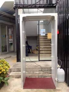 ตู้พ่นยาฆ่าเชื้อ ตู้พ่นน้ำยา ตู้พ่นหมอก อุโมงค์พ่นหมอก อุโมงค์ฆ่าเชื้อโรค พร้อมส่ง อุปกรณ์ครบ พร้อมใช้งาน รับประกัน 1 ปี ( TC-19A )