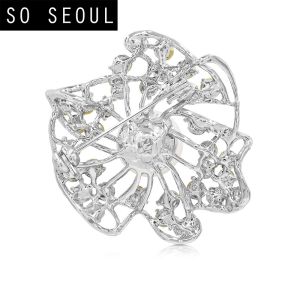 SO SEOUL Leilani Flower with Oversized Pearl Aurore Boreale Austrian Crystal Rollover Clasp Brooch