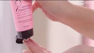 Viva White Waterdrop Sleeping Mask with Collagen Aloe Vera Gel Extract Spirulina & Licorice - 80gr