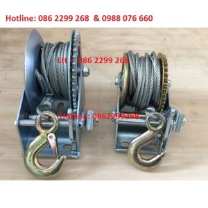 Tời Quay Tay 2000 LBS Tải Trọng 908 Kg Có Cáp Móc 10 Mét