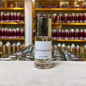 Parfum Wanita Tahan Lama Aroma Lembut Elegan Sweet Mewah/Parfum Scandalos/Parfum Tahan Lama/ Minyak Wangi Perempuan