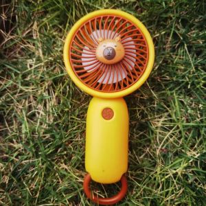 พร้อมส่ง พัดลม Capybara E89 ลมเเรง ปรับได้ 1 ระดับ น่ารักน้ำหนักเบา พกพาสะดวก พร้อมสติ๊กน่ารัก