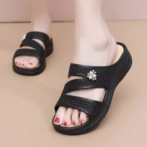 Free Shipping Summer WomenS Slippers With Thick Soles Non-Slip Suitable For Middle-Aged And Elderly Women Fashionable Outdoor High-Heeled One-Strap Slippers