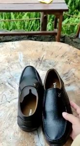 Playboy sepatu casual slip-on kulit cowok | sepatu casual kulit terbaru