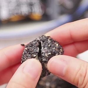 Taste of Home Sugar Free Black Sesame Balls Healthy Snacks Chocolate ball爆浆黑芝麻丸