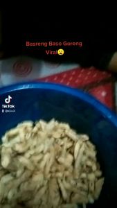 Menguak Rasa Unik Basreng Baso Goreng Daun Jeruk