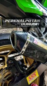 Knalpot Akrapovic Carbon Import Taiwan Ninja 250 cbr 250 cbr150 cb150r Nmax aerox xmax 250 adv pcx r25 mt25 mt15 vixion r15 v2 r15 v3 v4 gsx tiger sonic beat scoopy xsr155 supra gtr mx king150 sonic satria fu scorpio zx25r er6 r6 zx10r h2 z250 dll