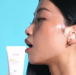 [ANUA] 2025 NEW Zero Cast Daily Moisture Sunscreen 50ml    Anua new release Lightweight Hydrating For Sensitive Skin Makeup-Friendly Daily sunblock water cream sunblock
