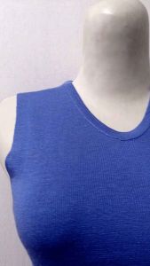 Tanktop kerah V bahan rajut