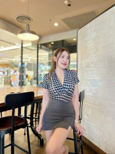 บอดี้สูทแขนสั้นไขว้หน้า พิมพ์ลายชิโน 2สี สวยตรงปก