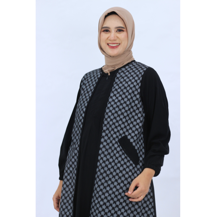 Shireen%20Abaya%20Hitam%20Layer%20Motif%20-%20Jetblack%20Premium%20Anggun%20dan%20Menawan%20-%20Image%203