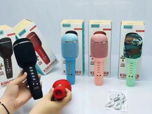 WS-900 Wireless Blutooth Microphone Karaoke Speaker With Microphone For KTV Handheld Mic Compatible Android / IOS System Portable Bluetooth Wireless Microphone(Random Color)