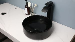 LDIES Bathroom Basin Faucet Set Round Ceramic Washbasins Waterfall Outlet Hot and Cold Mixer Taps Matte Black Pop Up Drain R4Q5P