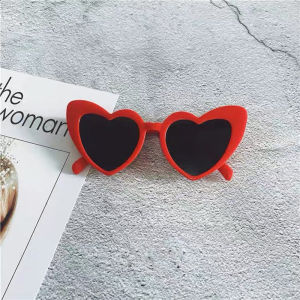 A.one European and American Fashion Heart Shaped Sunglasses Female Big Face Retro Love Sunglasses Summer Travel Pose Sunshade Sunglasses Heart Shaped Glasses
