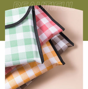 Thảm trải Picnic bạt lót du lịch dã ngoại gấp gọn tiện ích (Hàng có sẵn)