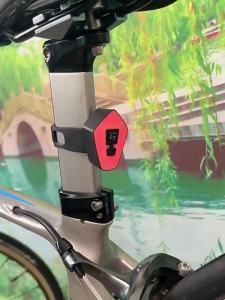 Giant Twinkle X7 Bike Taillight 220mAh Micro-USB Rechargeable Cycling Rear Light Helmet & Seat Post Mount High Visibility Warning Lamp.