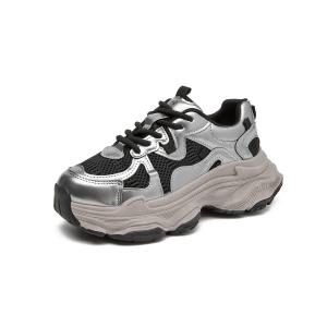 ผลิตภัณฑ์ใหม่SALE รองเท้าผ้าใบผู้หญิงลำลอง รองเท้าผ้าใบแฟชั่นระบายอากาศได้ดี สูง5 ซม มีทั้งหมด 2 สี ดีไซน์เก๋ เหมาะกับใกลางแจ้งส่