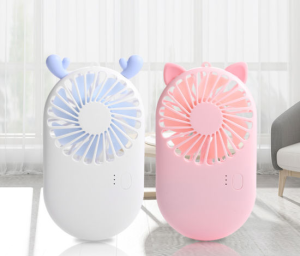 Quạt Mini Bỏ Túi Có Pin Sạc 3 Cấp Độ Gió Kiểu Dáng Siêu Dễ Thương - Màu ngẫu nhiên