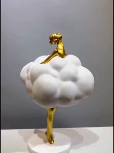 FFBH Creative Ornaments Cloud Girl Living Room Ornament Modern Interior Sculptures Aesthetic Elegant Accessories Home Decorations Z5Q1T