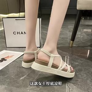 [Free Shipping] Roman-Style Sandals For Women With Skirts 2025 Summer New Open-Toe Versatile Beach Thick-Soled Ultra-Soft Black Outdoor Sandals