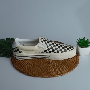 SEPATU SNEAKERS SLIP ON PRIA WANITA HITAM PUTIH SEPATU COWO KEREN BUAT GAYA SEPATU WANITA SEPATU SNEAKER PRIA WANITA SLOP SEPATU SEKOLAH SEPATU KEREN SEPATU KULIAH SNEAKERS SEPATU PRIA KEREN LAKI LAKI CEWEK CEWE BRAND LOKAL AKNA CHESS KULINER JAVASTORE