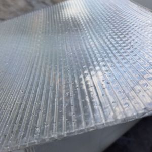 Tấm POLY rỗng ruột màu trắng trong dày 4mm nhiều kích thước