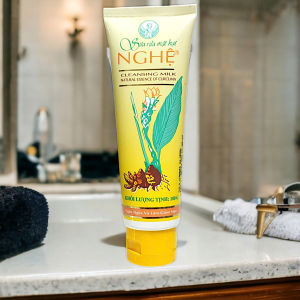 Sữa Rữa Mặt Hạt Nghệ Thorakao Giúp Sáng Da Giảm Mụn/ Tinh Chất Giúp Da Mềm Mịn