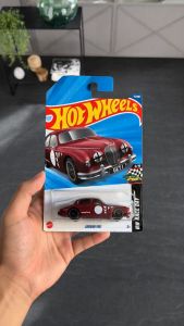 Hotwheels.DN - Xe Hot Wheels Jaguar MK1