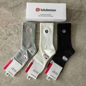 Free shipping new model lulu Yoga socks with embroidery double-needle mid-high tube simple design ins Sports Lulu socks