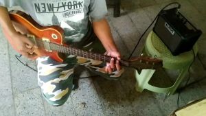Ampli Gitar ALMUS Bergaransi sdh ada efek distorsi dan clean