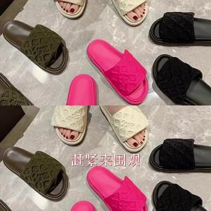 WomenS Summer Outdoor Thick-Soled Slippers With Velcro Embossed Platform Beach Sandals Versatile Style