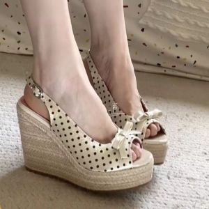 [Free Shipping] Small-sized Wedge Heel Peep-Toe Sandals for Women 2026 Summer New High-Heeled Thick-Soled Casual Retro Roman Sandals