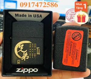 BẬT LỬA ZIPPO TÌNH HUYNH ĐỆ MÀU ĐEN BỤI CÓ TEM ĐỎ