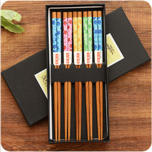 5 Pair Set Bamboo Chopsticks Tableware Non-Slip Japanese Natural Wood Sushi Food Multi Color Household Long Chopsticks Set2026