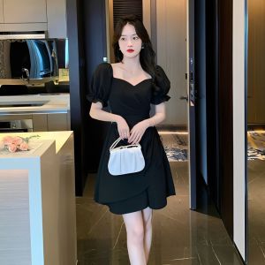 Đầm Dự Tiệc Thiết Kế Tay Phồng Xếp Li Eo Che Khuyết Điểm 2 Màu Đen Trắng D70