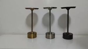 Wireless Table Lamp Touch Sensor Rechargeable Desktop LED Reading Lamp for Restaurant Ho Bar