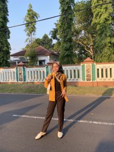 CELANA KERJA WANITA CELANA KANTOR WANITA MODEL RESLETING