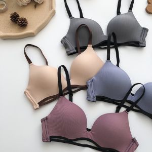 ชุดเสื้อชั้น 3D เกาหลี ไร้โครง ยกทรงกระชับ ลายริ้วเส้นตรง คุณภาพดี ฟองน้ำเบา ไม่อับชื้น