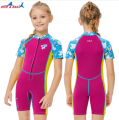 (ฟรีหมวก) ชุดว่ายน้ำเด็กเก็บอุณหภูมิ WetSuit กันหนาว กันแดดหนา 2.5 mm. น้ำหนักเบา แห้งง่าย ไม่อมน้ำ💦ฟรีหมวกว่ายน้ำ💦😊mommylanla💦🚚. 