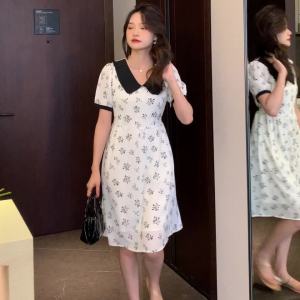 เสื้อผ้าฤดูร้อนรุ่นใหม่   คอตุ๊กตาเก็บเอวดูผอมแบบยาวปานกลาง A กระโปรงคำฤดูร้อนแขนสั้นชุดเดรสผ้าชีฟองพิมพ์ลายสไตล์ญี่ปุ่น