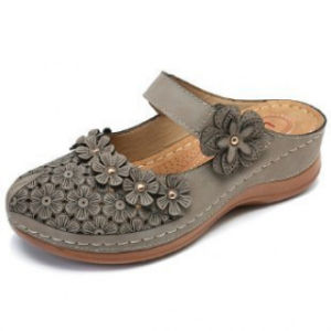 [Free Shipping] In-Stock Large Size Summer Perforated Sandals For Women Retro Comfortable Flat Round-Toed 25 Casual Floral WomenS Slippers